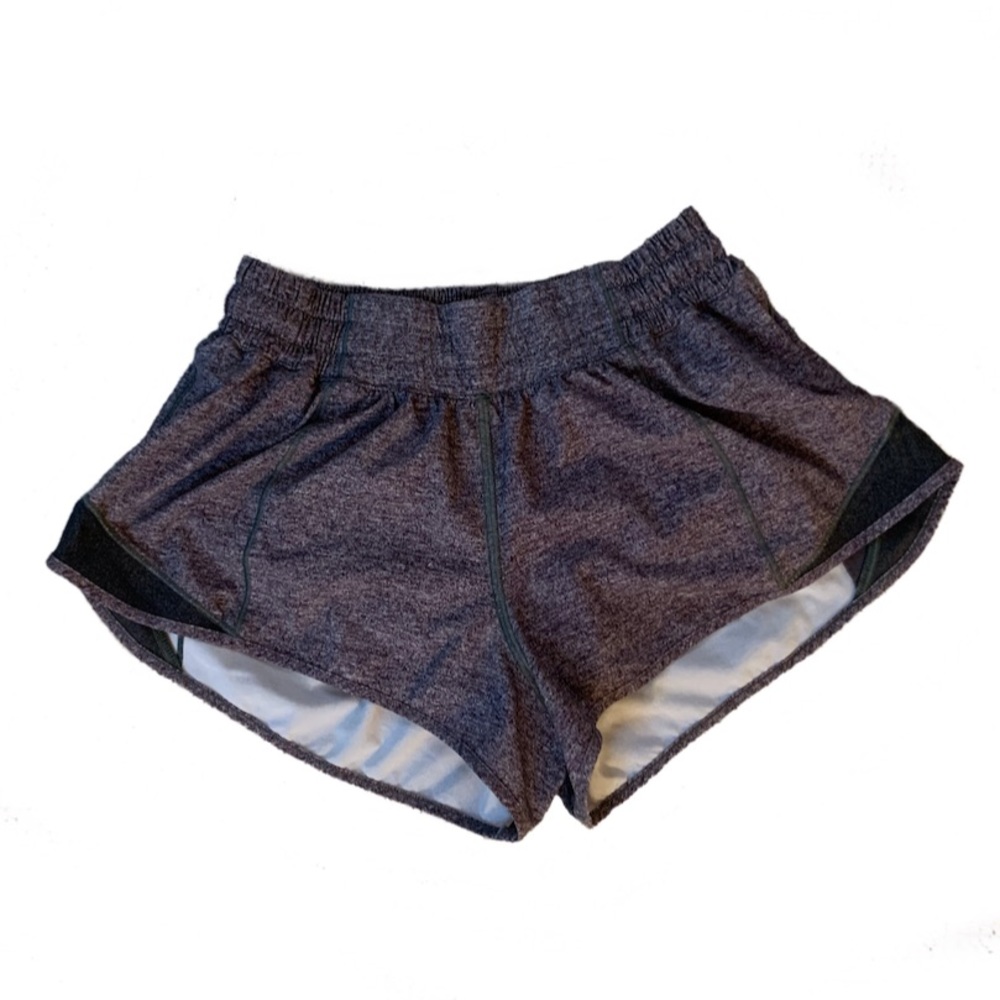 Lululemon 2.5” Hottie Hot Short